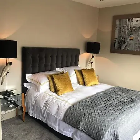 Luxury Central Tunbridge Wells With Free Parking Esterno foto