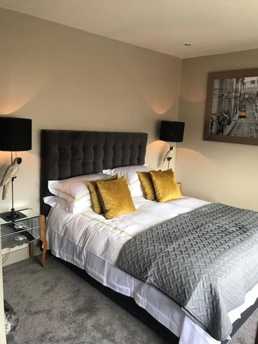 Luxury With Free Parking